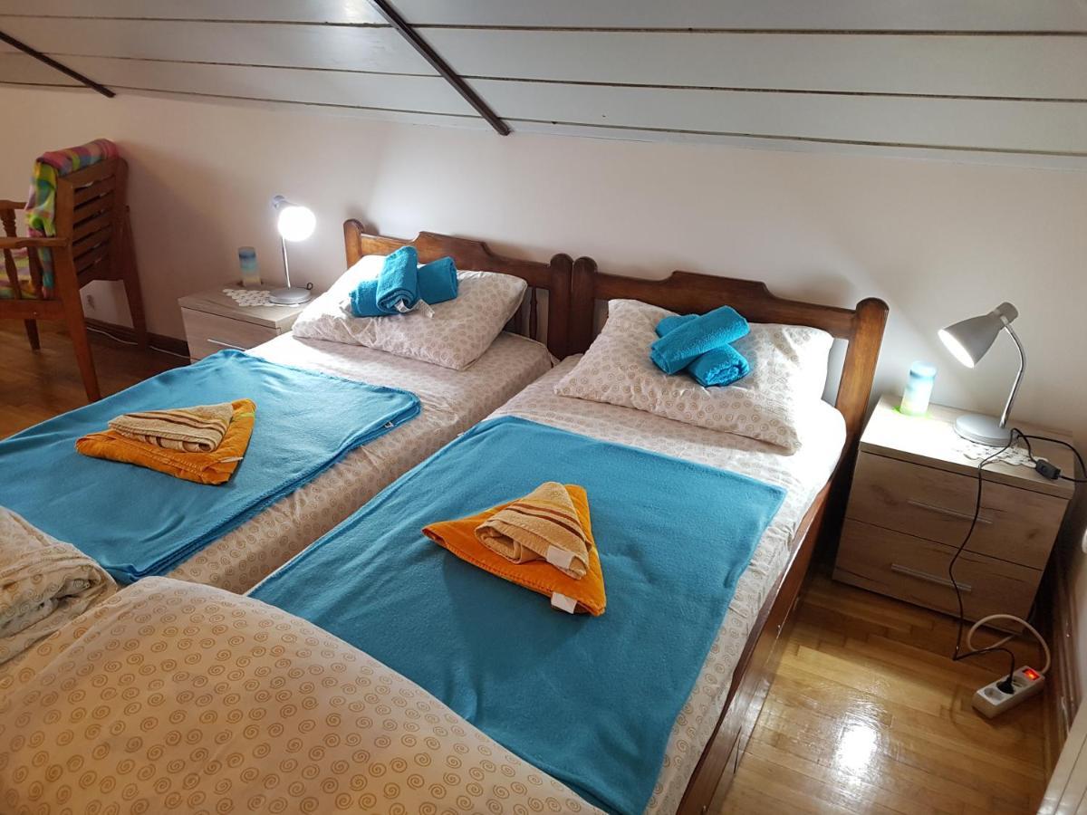 Nena & Rale Rooms โดนยี มิลาโนวัซ ภายนอก รูปภาพ